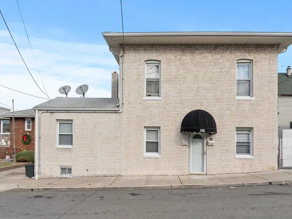 320 Clarendon St, Secaucus, NJ 07094