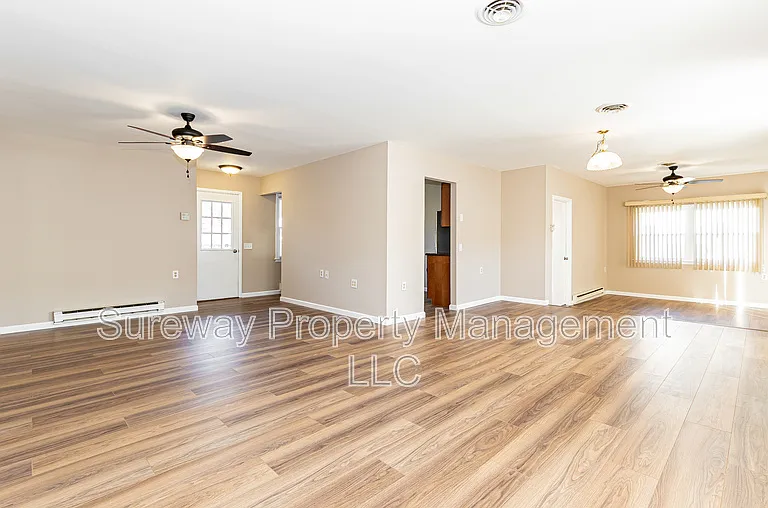 49 Westport Dr #71 — Photo 5