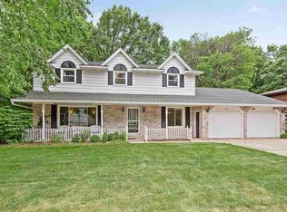 2122 9th St, Green Bay, WI 54304