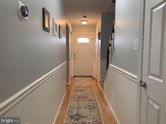 2nd image of 2047 Mayflower Dr