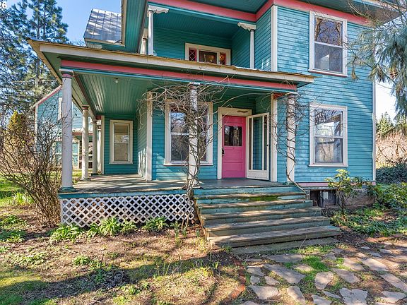 3rd image of 1580 Markham Rd