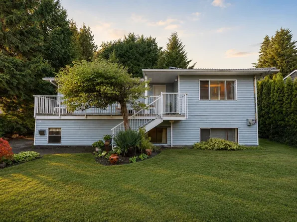 674 Blue Mountain St, Coquitlam, BC V3J 4R6
