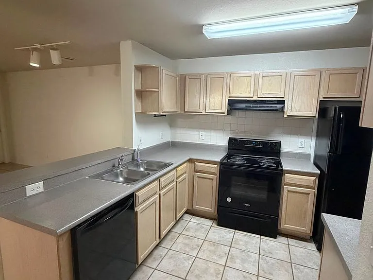 7605 Pissarro Dr #13106 — Photo 8