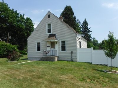 570 Elm St, West Springfield, MA, 01089