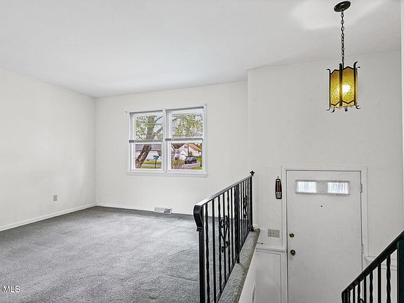 5th image of 28 Corliss Avenue