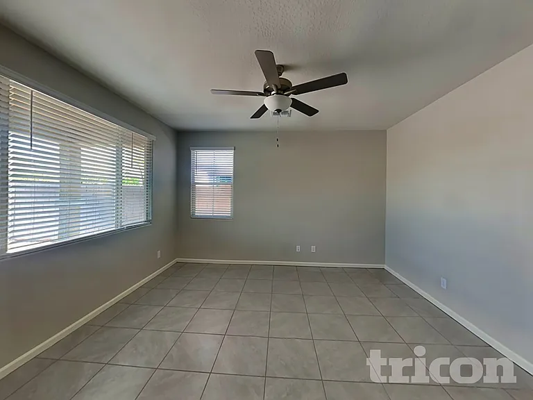 8628 E Posada Ave — Photo 2