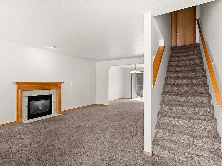 6032 SE Reedway St — Photo 3