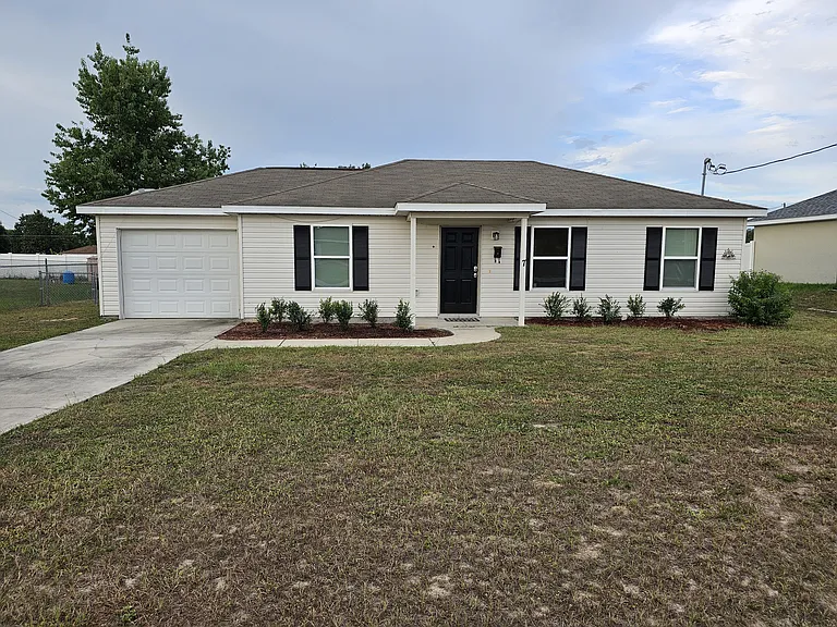 7 Willow Run — Photo 1