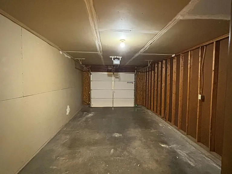 2000-2007 Continental Ln — Photo 10