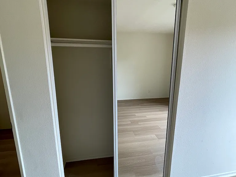 11913 Avon Way — Photo 16