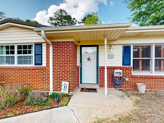 2nd image of 9 Richardson Dr