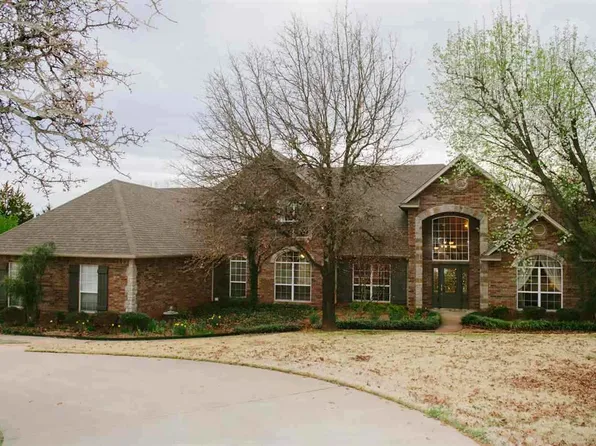 5821 W Woodlake Dr, Stillwater, OK 74074