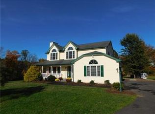 204 Bellis Ct, Stroudsburg, PA 18360