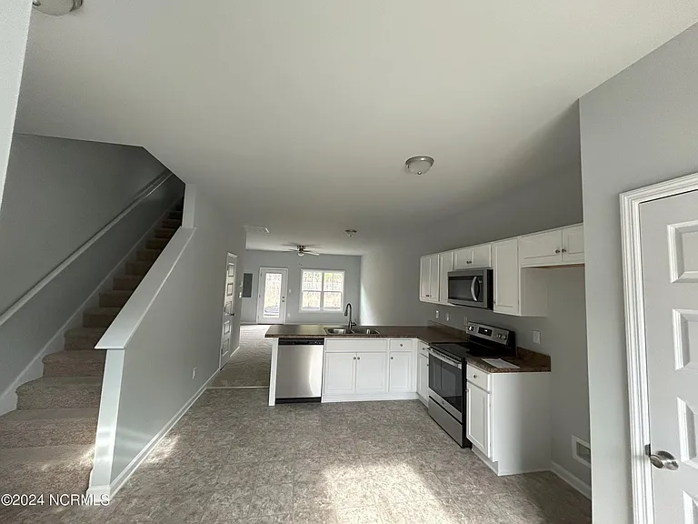 174 Buckhorn Ave — Photo 4
