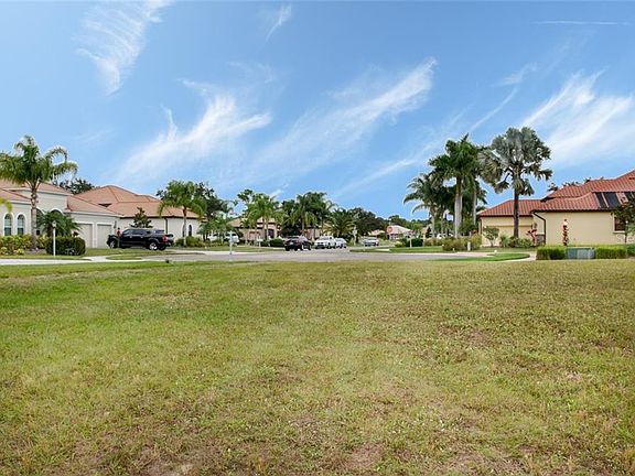 3rd image of 3238 Lady Palm Way