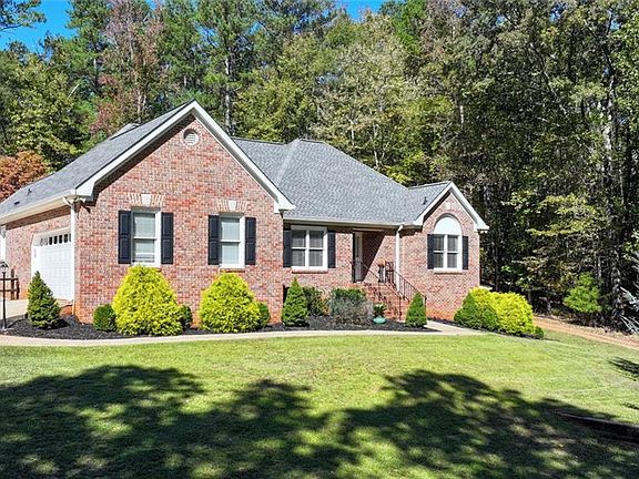 2nd image of 482 Buck Trl