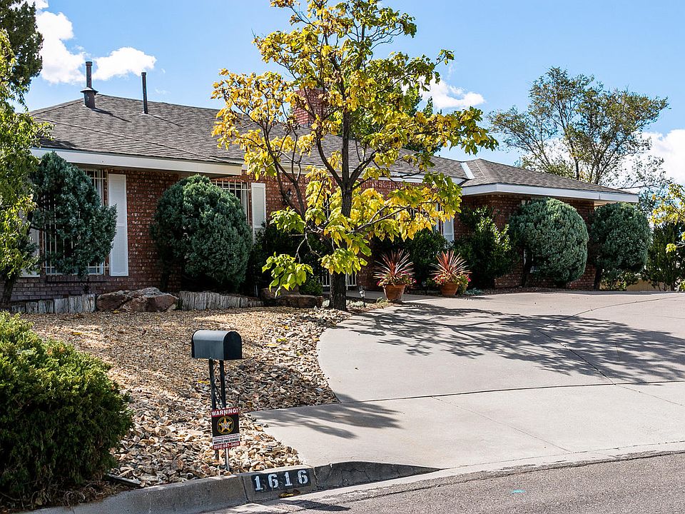 1st image of 1616 La Cabra Ct SE