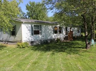 8303 E Laketon Ave, Ravenna, MI 49451