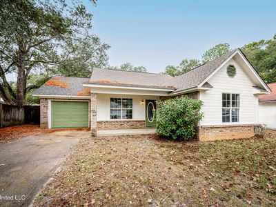 1425 S 9th St, Ocean Springs, MS, 39564