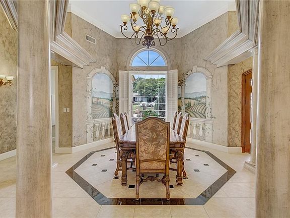 4th image of 635 June Rose Ct