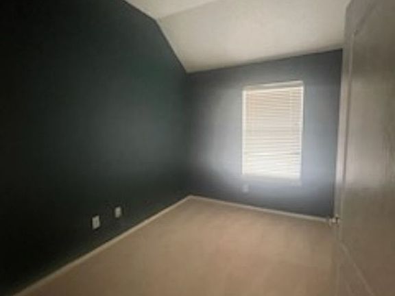 4th image of 44933 Orchid Dr