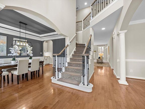3rd image of 514 N Scotswood Blvd