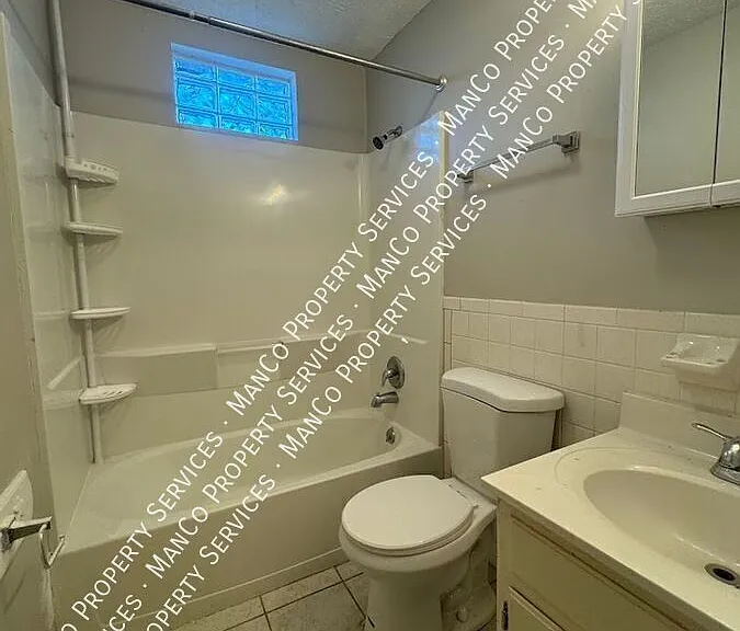 1207 W Fairview Ave #3 — Photo 9