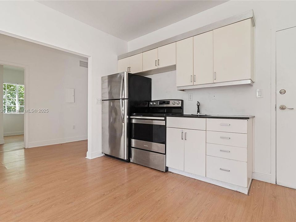 1st image of 1219 Meridian Ave