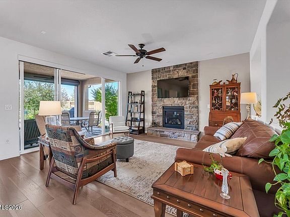 5th image of 165 Niatross Ct