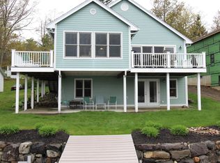 20 Beach Rd, Averill Park, NY 12018