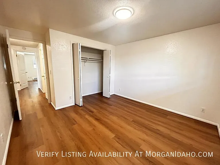 765 W Pine Ave — Photo 7