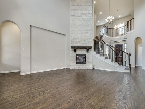 3rd image of 6909 Humboldt Pl