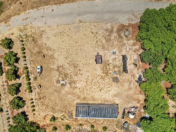 3rd image of 4305 Groves Pl #3