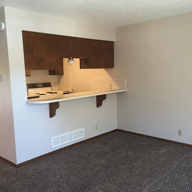 2nd image of 2664 Highland Ave APT 1