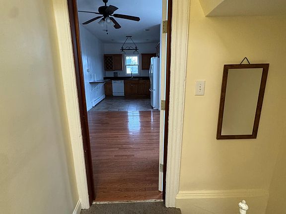 2nd image of 96 Garfield Ave Floor 2
