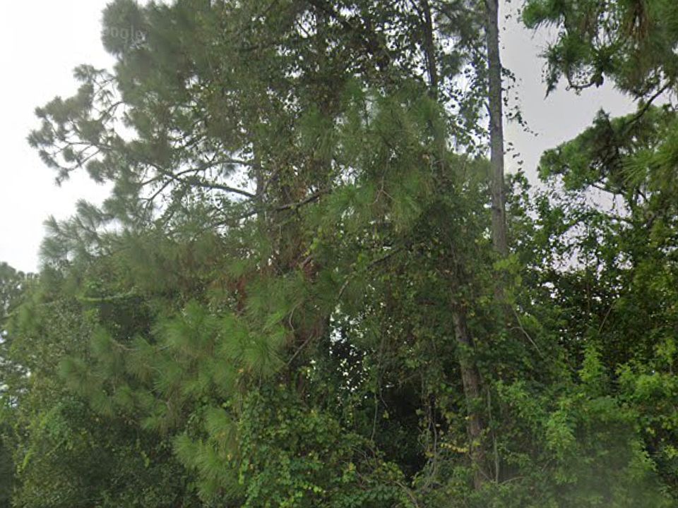 1st image of 1472 Sacramento Ave SE