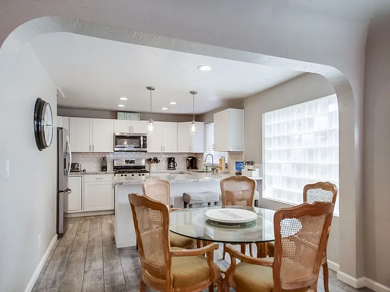 824 Island Ct #1 — Photo 17