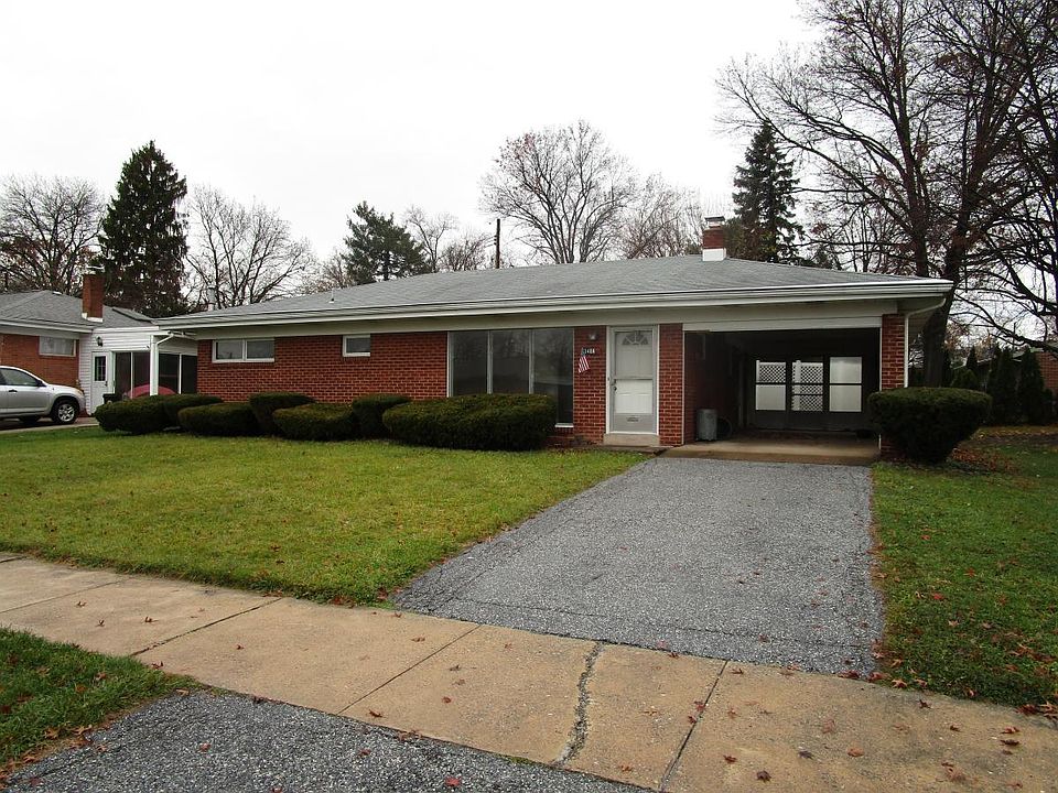 2nd image of 3404 Bedford Dr