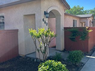 660 Mission De Oro Dr, Redding, CA 96003