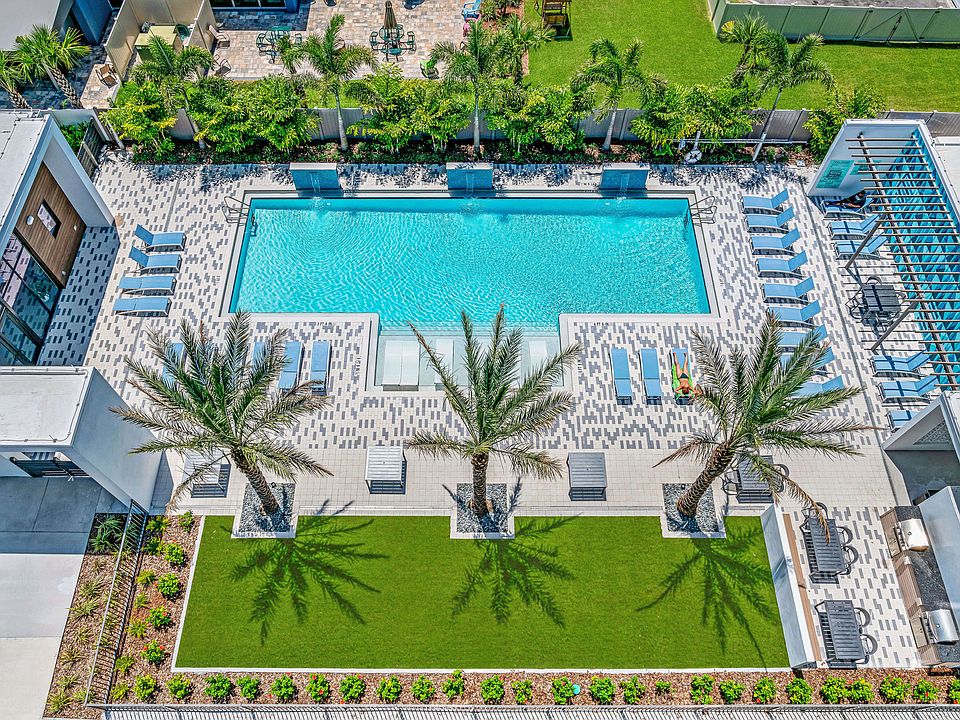 Resort Style Pool
