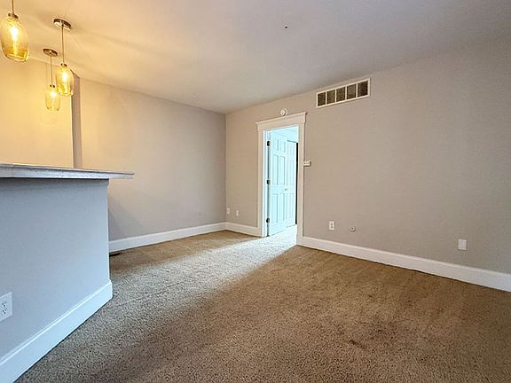 4th image of 3251 Bishop St #2