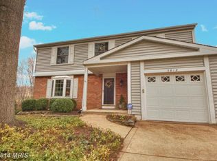 3818 Candlelight Ct, Alexandria, VA 22310