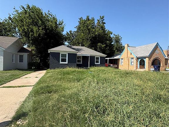 2nd image of 2117 NE 17th St