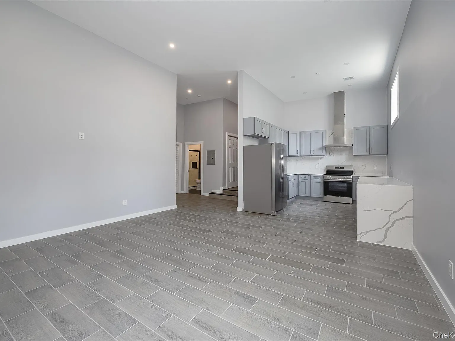 1 bed, 1.0 bath, 900 sqft, $2,000 — Photo 3