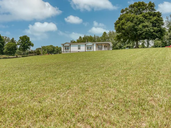 370 Honeysuckle Ln, Chuckey, TN 37641