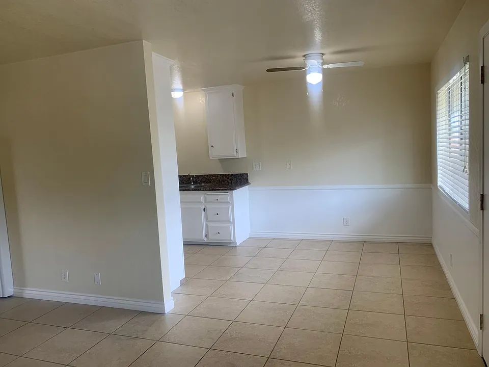 Dining area off of kitchen and living room