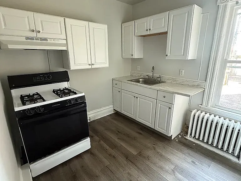 113 S 8th St #1 — Photo 3