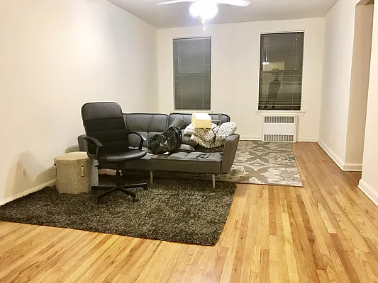 Rented by Voro, LLC | media 32