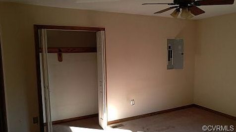 5th image of 3200 Castlebury Dr
