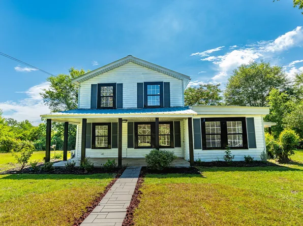 2939 N 5th Ave, Laurel, MS 39440